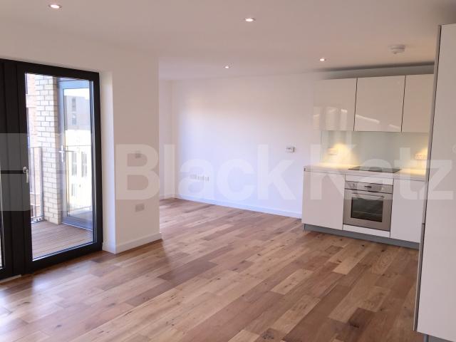 			LET , 1 Bedroom, 1 bath, 1 reception Apartment			 Bramah Road (Oval Quarter), Oval